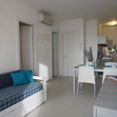 Zenith Apartment *