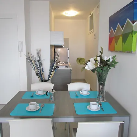 Zenith Apartment *